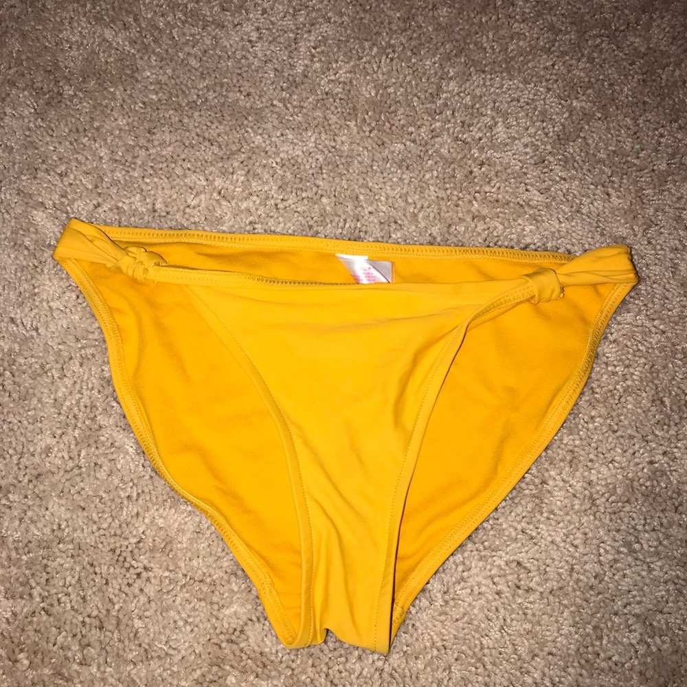 Bathing suit bottoms